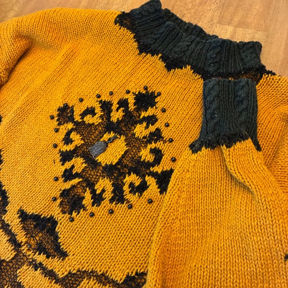 Michelle Stuart Sweaters - Studio Michelle Stuart Hand Knit Sweater Medium Vintage Mustard Black Abstract